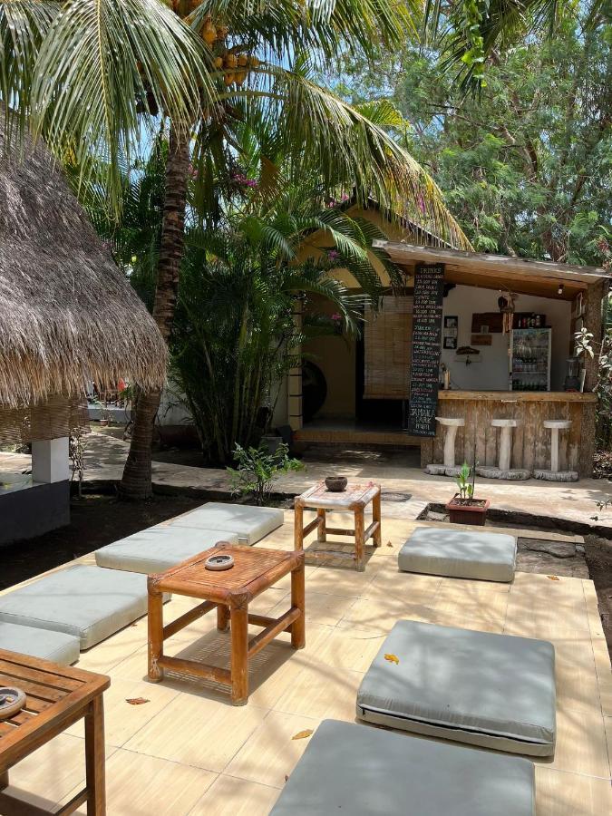 Nelly Homestay Gili Air Bagian luar foto
