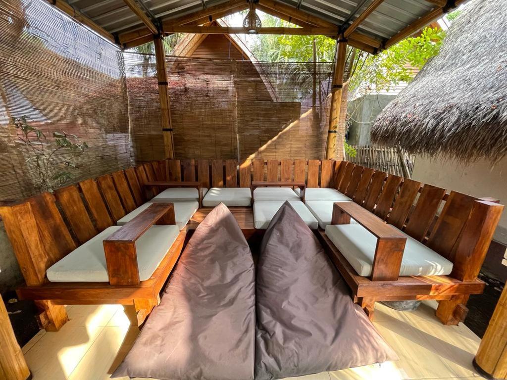 Nelly Homestay Gili Air Bagian luar foto